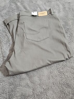 Levi Signature Mid-Rise Capri Olive Green Cuffed Stretch Cotton Plus Size 22 New